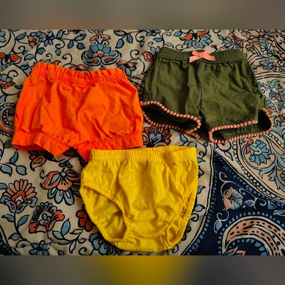 Carter's short bundle - Picture 1 of 2